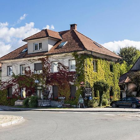 Hotel Sporn Radomlje ภายนอก รูปภาพ