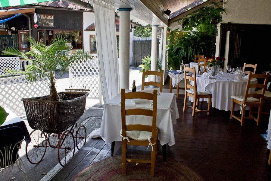 Hotel Sporn Radomlje ภายนอก รูปภาพ