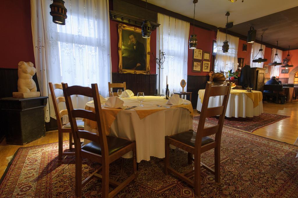 Hotel Sporn Radomlje ภายนอก รูปภาพ