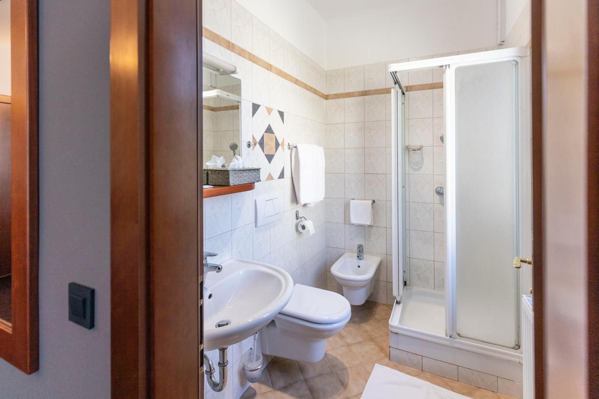 Hotel Sporn Radomlje ภายนอก รูปภาพ