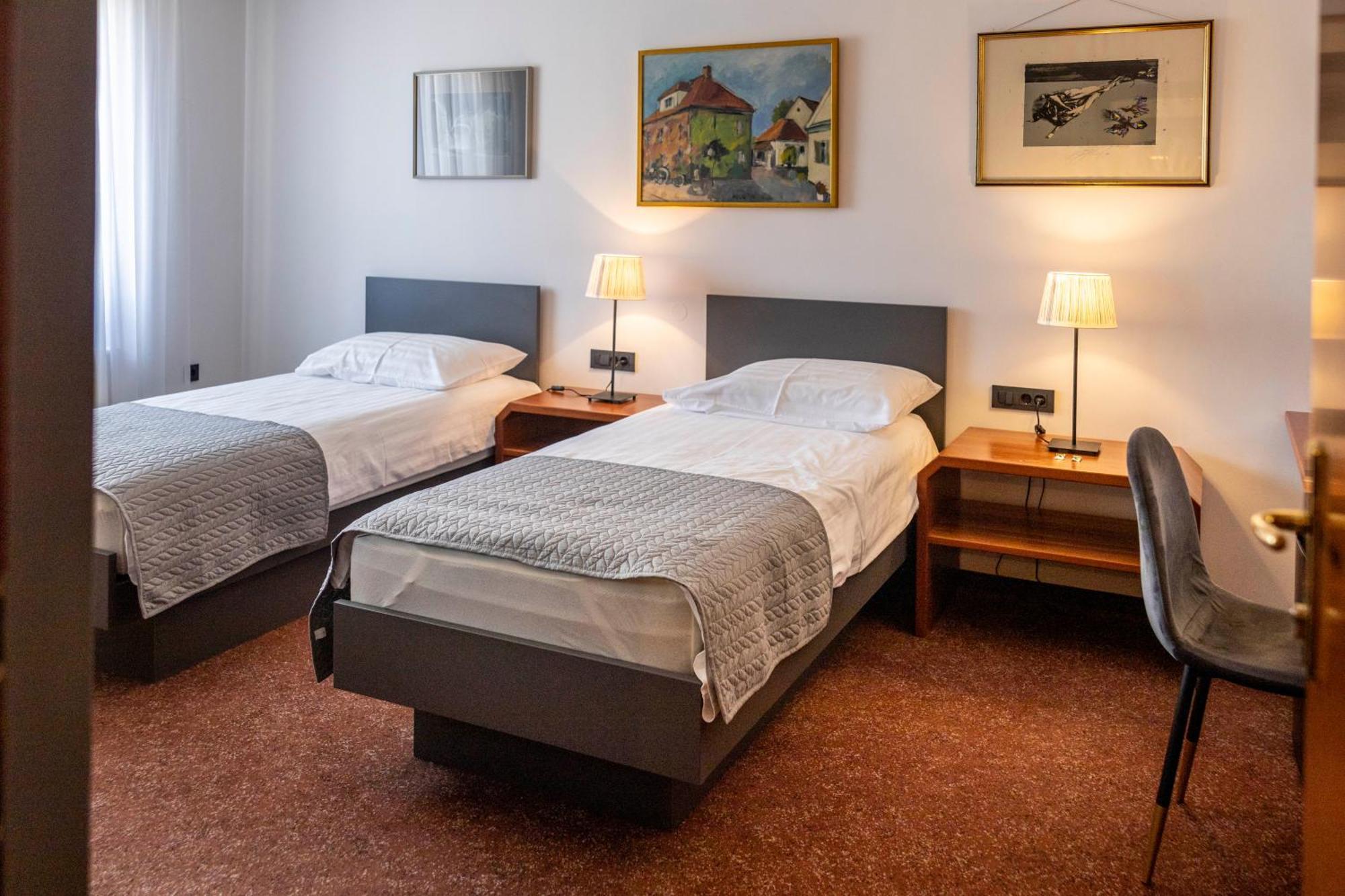 Hotel Sporn Radomlje ภายนอก รูปภาพ