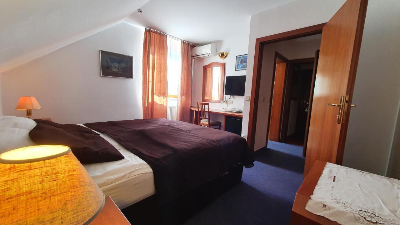 Hotel Sporn Radomlje ภายนอก รูปภาพ