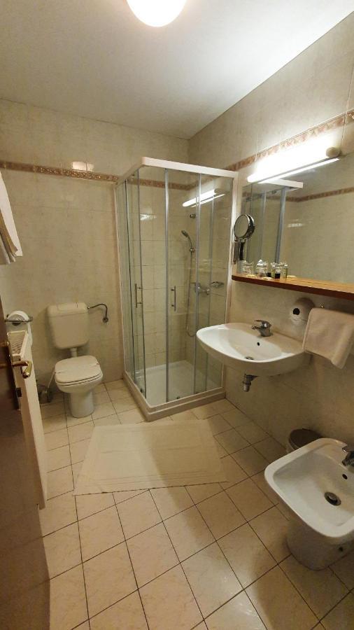 Hotel Sporn Radomlje ภายนอก รูปภาพ